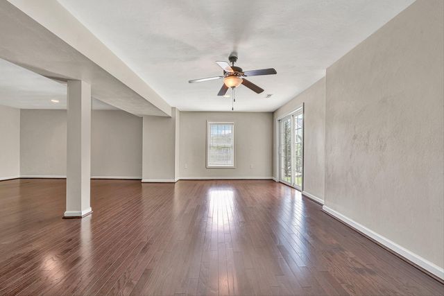 4235 Berkeley Place DR, Roanoke, VA 24018