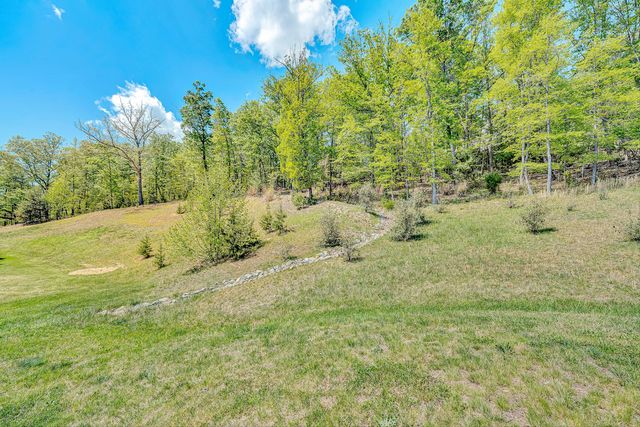 4235 Berkeley Place DR, Roanoke, VA 24018