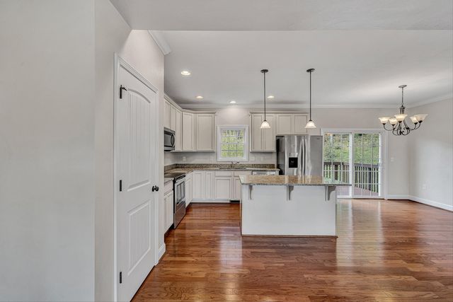 4235 Berkeley Place DR, Roanoke, VA 24018