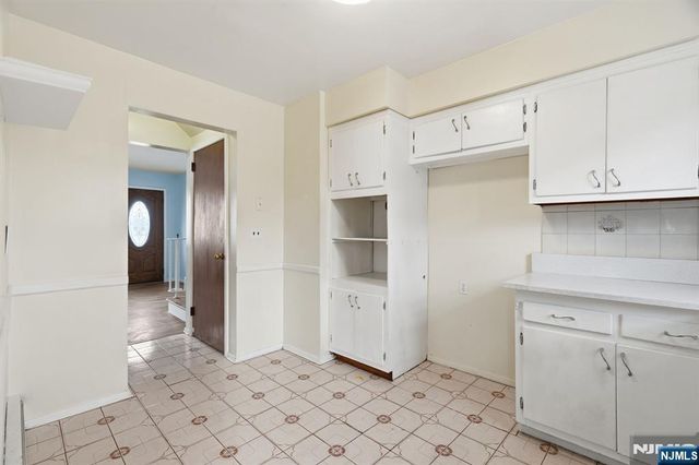 49 New Brier Lane, Clifton, NJ 07012