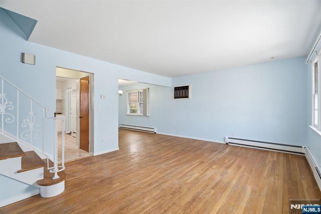 49 New Brier Lane, Clifton, NJ 07012