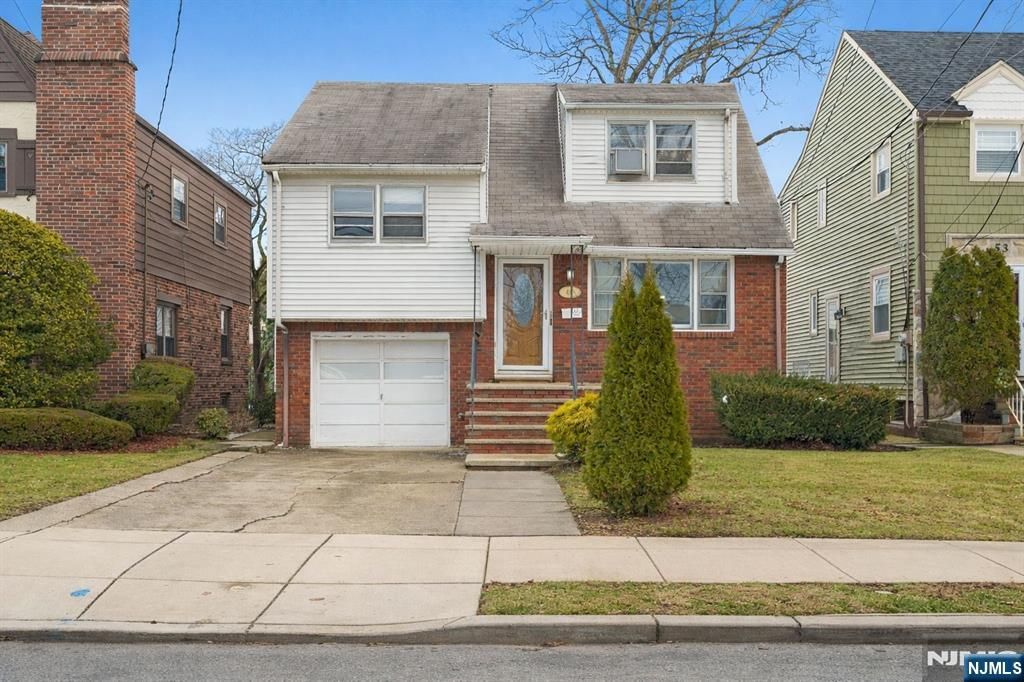49 New Brier Lane, Clifton, NJ 07012