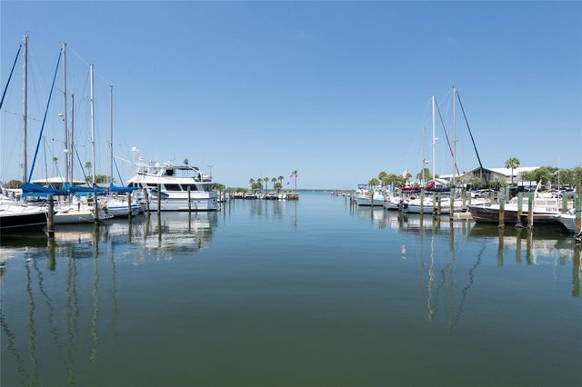 835 OAK BEND LANE, Dunedin, FL 34698