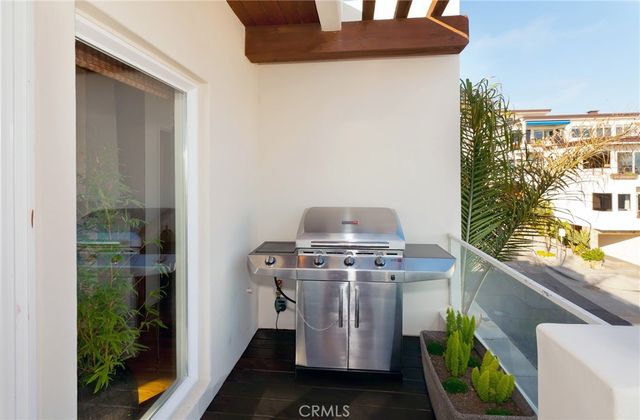 3601 Manhattan Avenue, Manhattan Beach, CA 90266