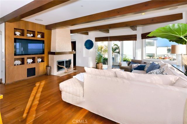 3601 Manhattan Avenue, Manhattan Beach, CA 90266