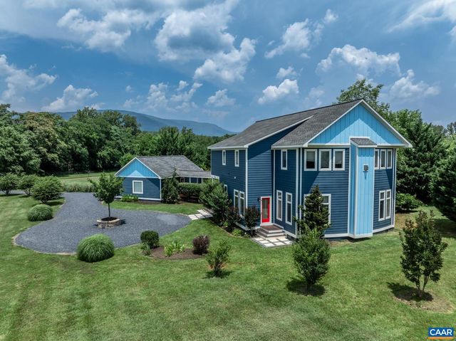 7520 & 7522 GREENWOOD STATION RD, Greenwood, VA 22943