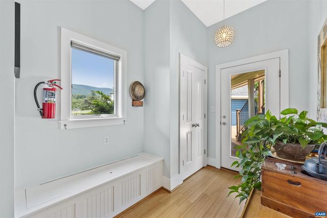 7520 & 7522 GREENWOOD STATION RD, Greenwood, VA 22943