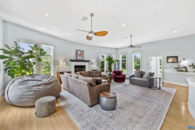 7520 & 7522 GREENWOOD STATION RD, Greenwood, VA 22943