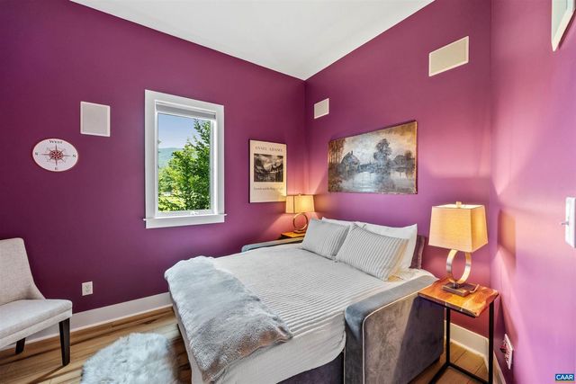 7520 & 7522 GREENWOOD STATION RD, Greenwood, VA 22943