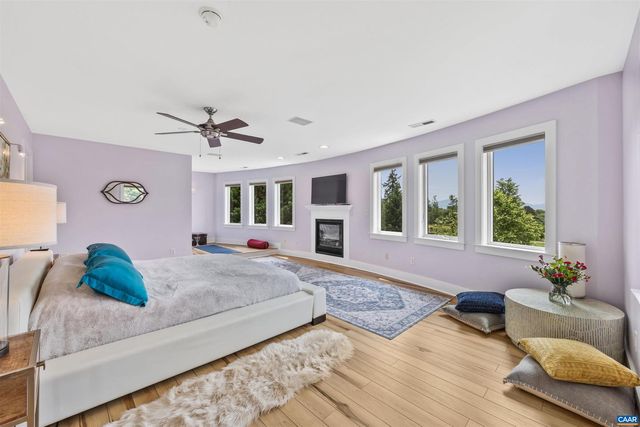 7520 & 7522 GREENWOOD STATION RD, Greenwood, VA 22943