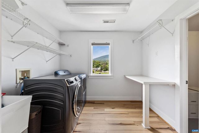 7520 & 7522 GREENWOOD STATION RD, Greenwood, VA 22943