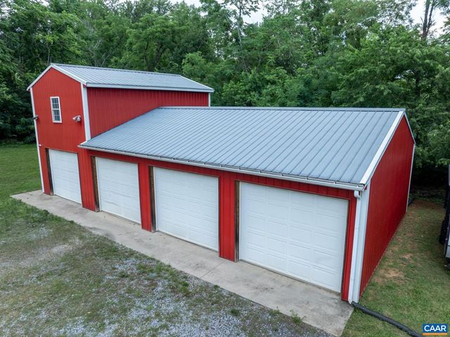 7520 & 7522 GREENWOOD STATION RD, Greenwood, VA 22943