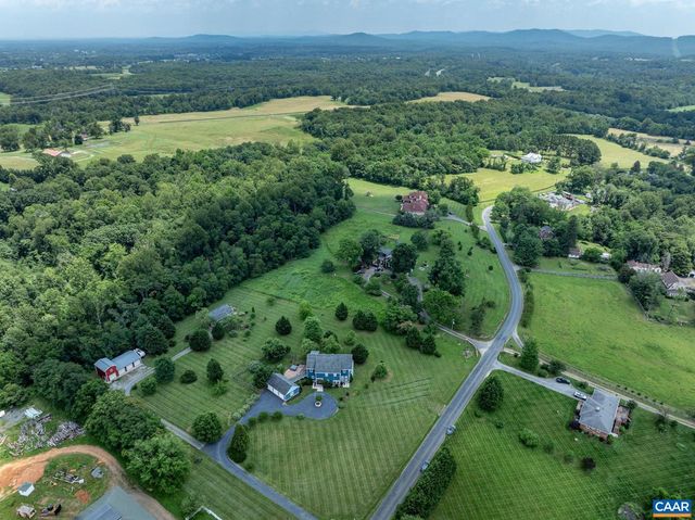 7520 & 7522 GREENWOOD STATION RD, Greenwood, VA 22943