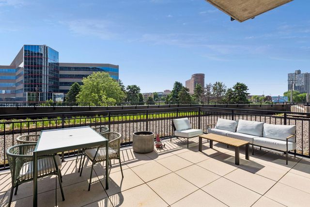 1240 S 2nd Street 203, Minneapolis, MN 55415