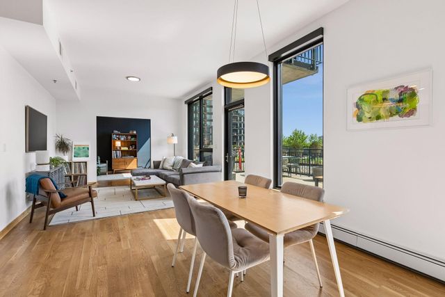 1240 S 2nd Street 203, Minneapolis, MN 55415