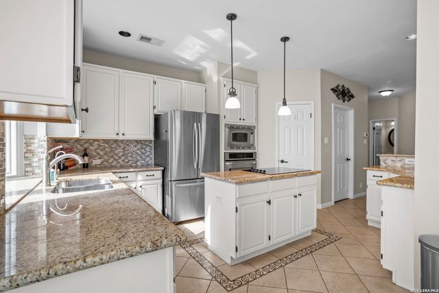 1919 Thicket Trail, San Antonio, TX 78248