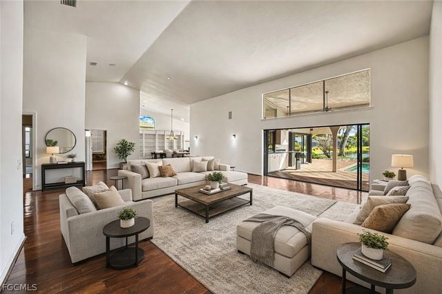 6896 Erin Marie CT, Fort Myers, FL 33919