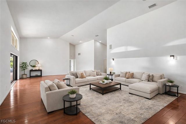 6896 Erin Marie CT, Fort Myers, FL 33919