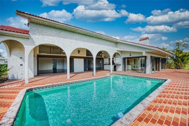 6896 Erin Marie CT, Fort Myers, FL 33919