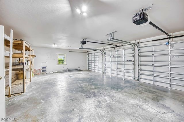 6896 Erin Marie CT, Fort Myers, FL 33919