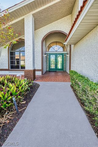 6896 Erin Marie CT, Fort Myers, FL 33919