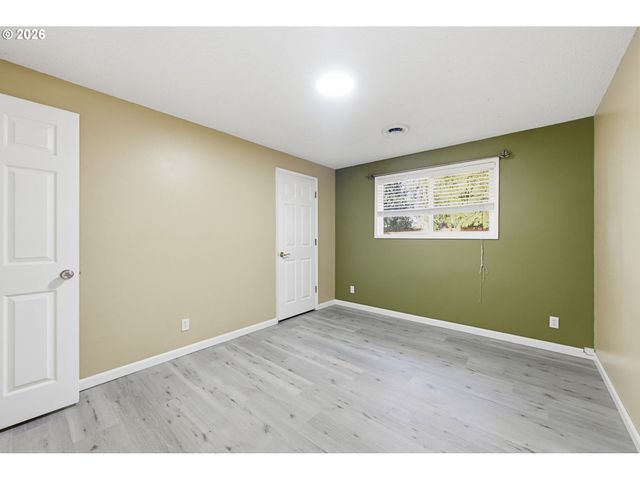 85217 WINDING Way, Pleasant Hill, OR 97455