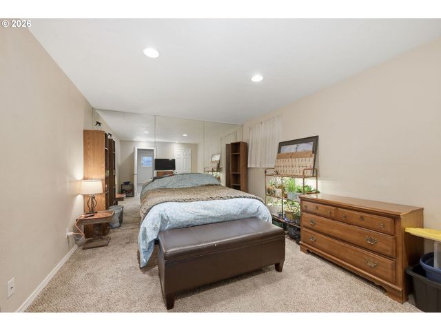 85217 WINDING Way, Pleasant Hill, OR 97455