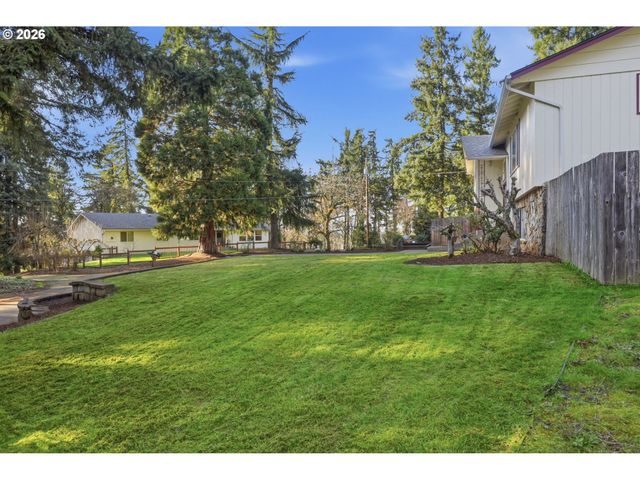 85217 WINDING Way, Pleasant Hill, OR 97455
