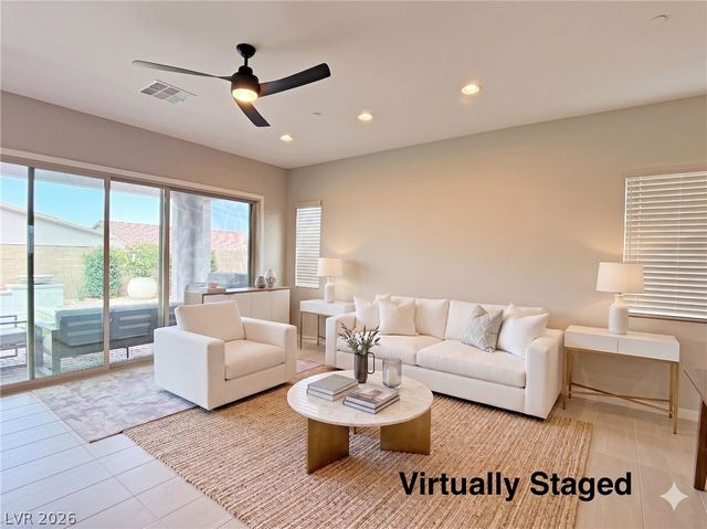 11622 Peregrine Point Court, Las Vegas, NV 89138
