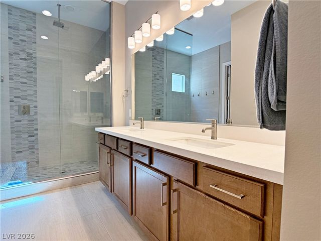 11622 Peregrine Point Court, Las Vegas, NV 89138