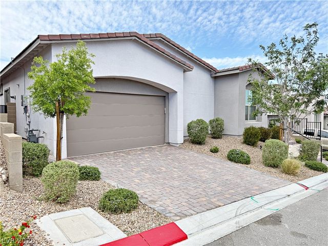 11622 Peregrine Point Court, Las Vegas, NV 89138