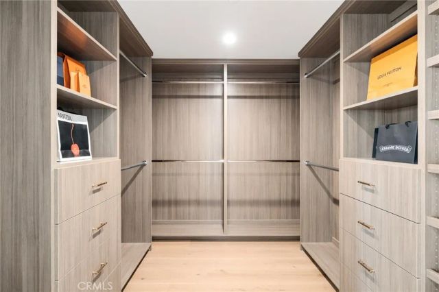 212 Manhattan Avenue, Manhattan Beach, CA 90266