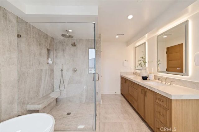 212 Manhattan Avenue, Manhattan Beach, CA 90266