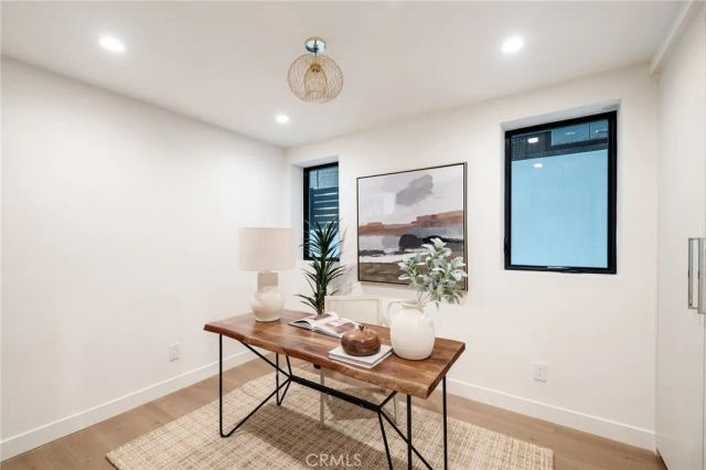 212 Manhattan Avenue, Manhattan Beach, CA 90266