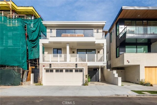 212 Manhattan Avenue, Manhattan Beach, CA 90266