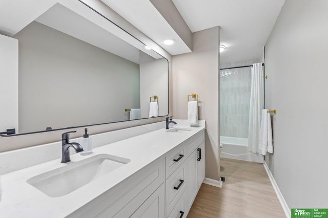 21925 Quail Ridge Circle, Elkhorn, NE 68022