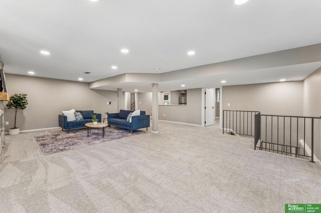 21925 Quail Ridge Circle, Elkhorn, NE 68022