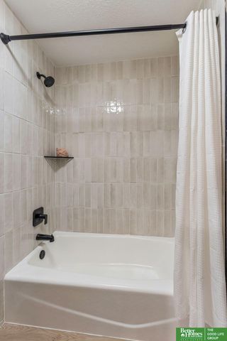21925 Quail Ridge Circle, Elkhorn, NE 68022