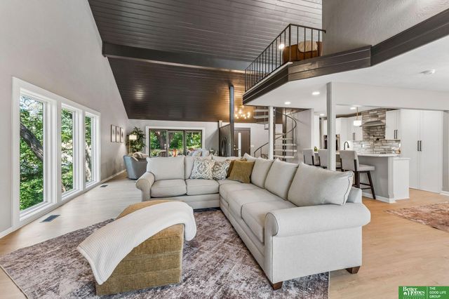 21925 Quail Ridge Circle, Elkhorn, NE 68022