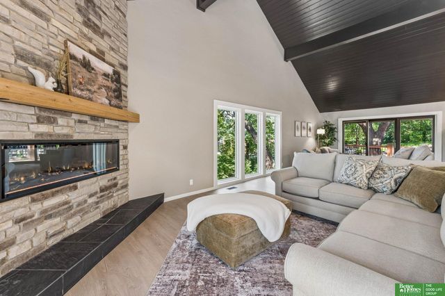21925 Quail Ridge Circle, Elkhorn, NE 68022
