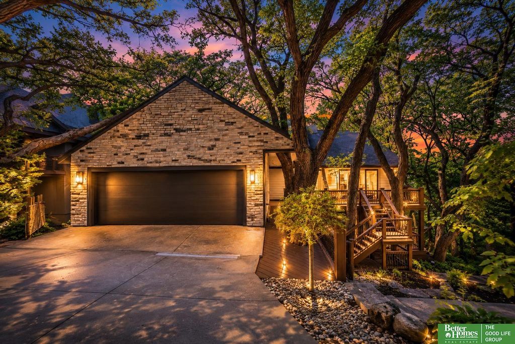 21925 Quail Ridge Circle, Elkhorn, NE 68022
