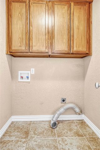 201 NW Cherry Ave, Cache, OK 73527