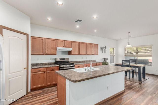 206 W HAWAII Drive, Casa Grande, AZ 85122