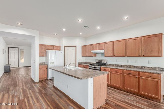 206 W HAWAII Drive, Casa Grande, AZ 85122