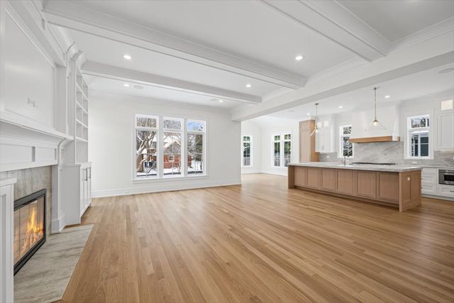 2438 Pomona Lane, Wilmette, IL 60091