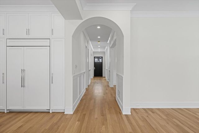 2438 Pomona Lane, Wilmette, IL 60091