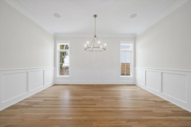 2438 Pomona Lane, Wilmette, IL 60091