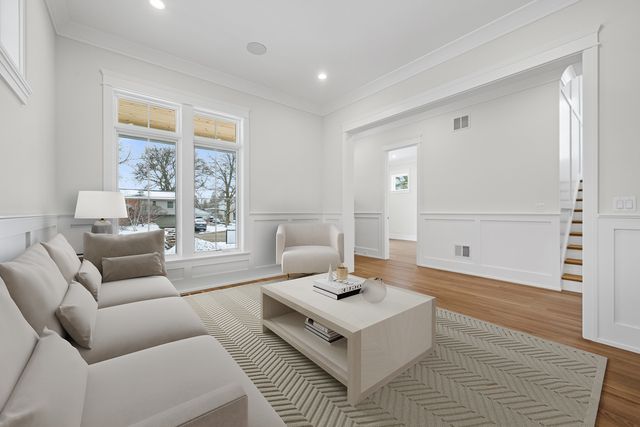 2438 Pomona Lane, Wilmette, IL 60091