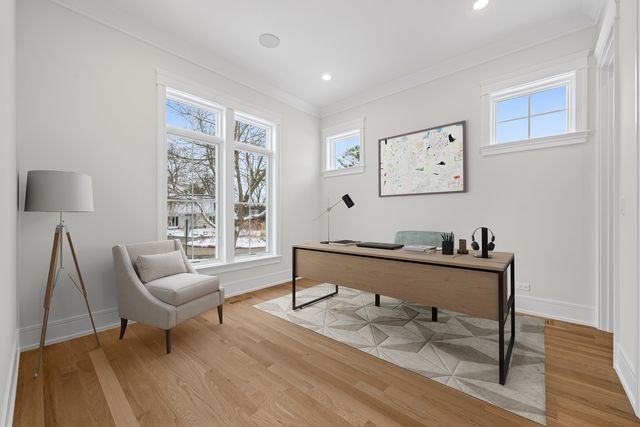 2438 Pomona Lane, Wilmette, IL 60091