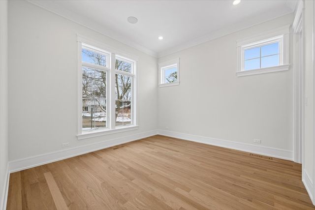 2438 Pomona Lane, Wilmette, IL 60091